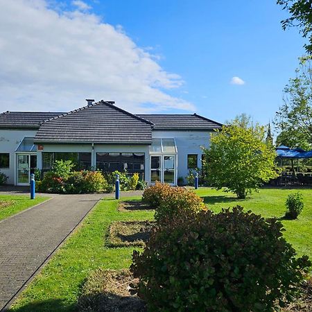 Hotel Restaurant La Tour Romaine - Haguenau - Strasbourg Nord Schweighouse-sur-Moder Eksteriør billede