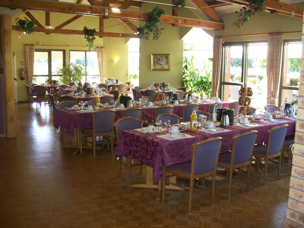 Hotel Restaurant La Tour Romaine - Haguenau - Strasbourg Nord Schweighouse-sur-Moder Eksteriør billede