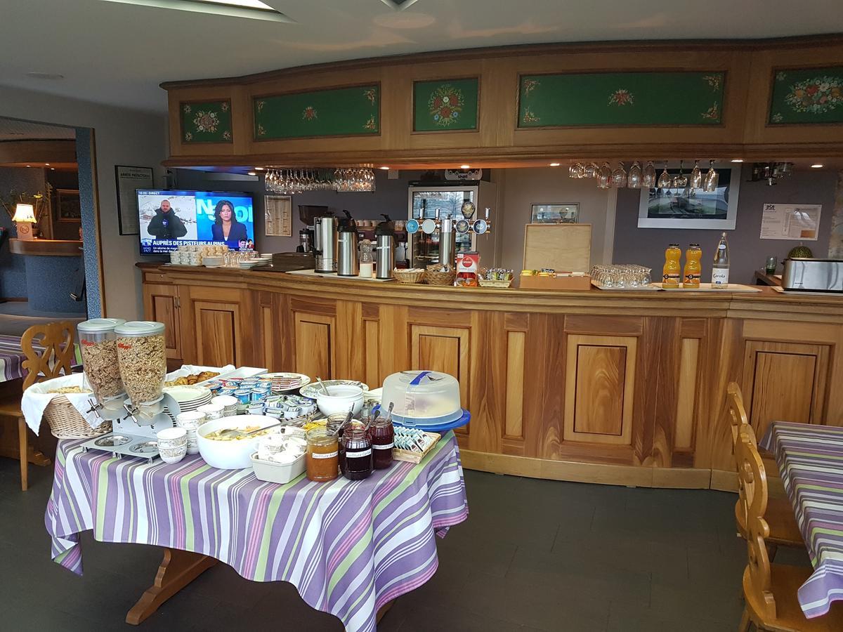 Hotel Restaurant La Tour Romaine - Haguenau - Strasbourg Nord Schweighouse-sur-Moder Eksteriør billede