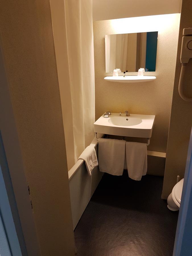 Hotel Restaurant La Tour Romaine - Haguenau - Strasbourg Nord Schweighouse-sur-Moder Eksteriør billede